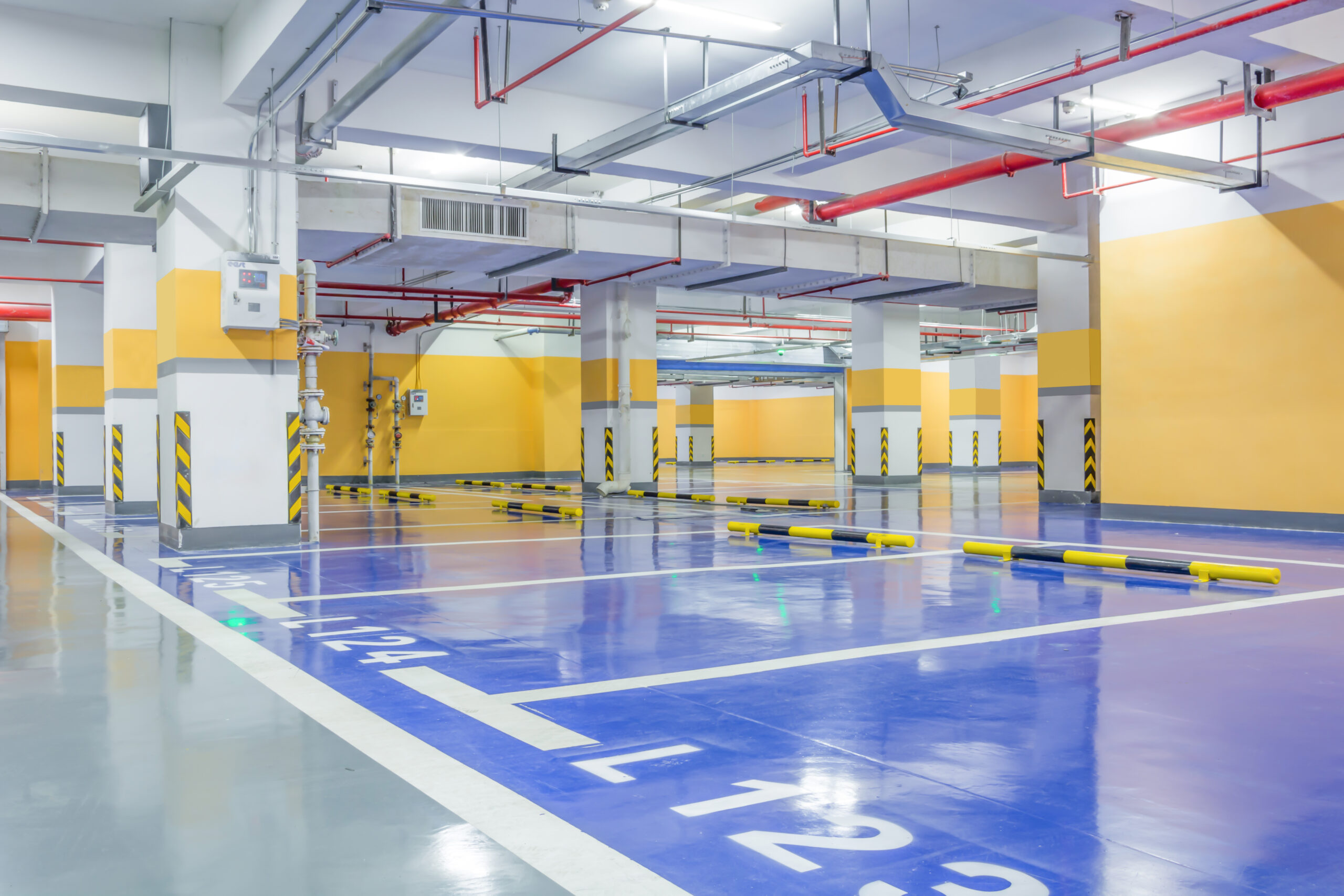 What to Expect During a Professional Epoxy Garage Floor Installation in Florida